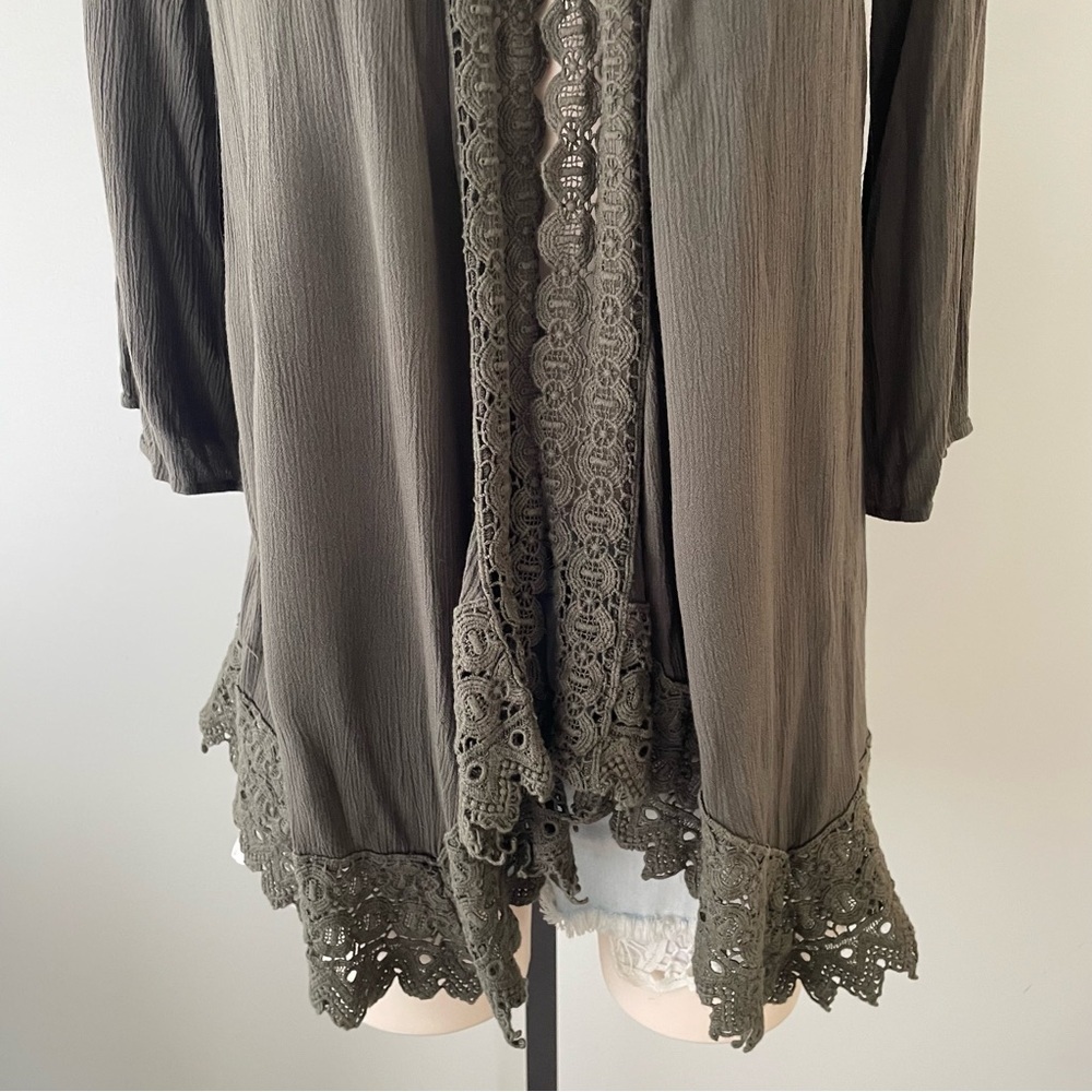Boho Crochet Trim Crepe Open Cardigan Olive Green Size Medium - Picture 5 of 7